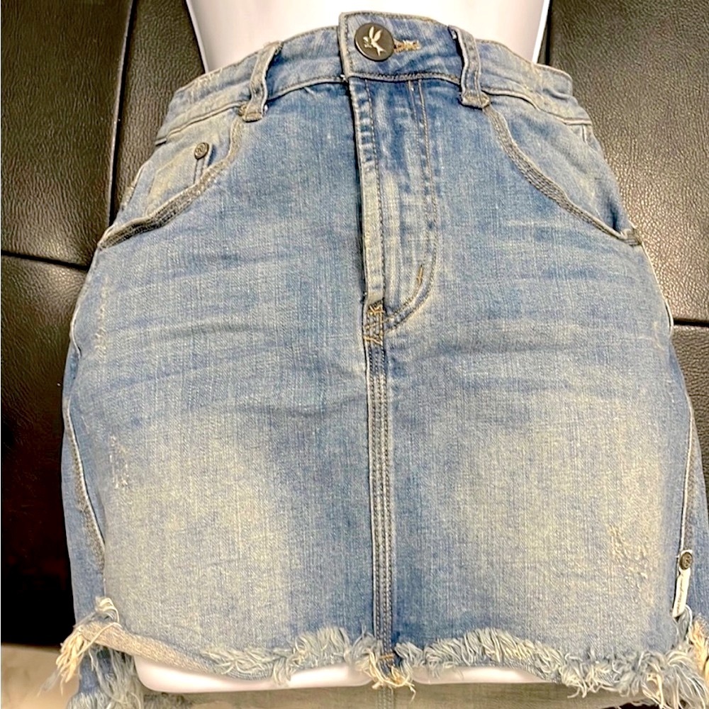 One Teaspoon skirt size 26